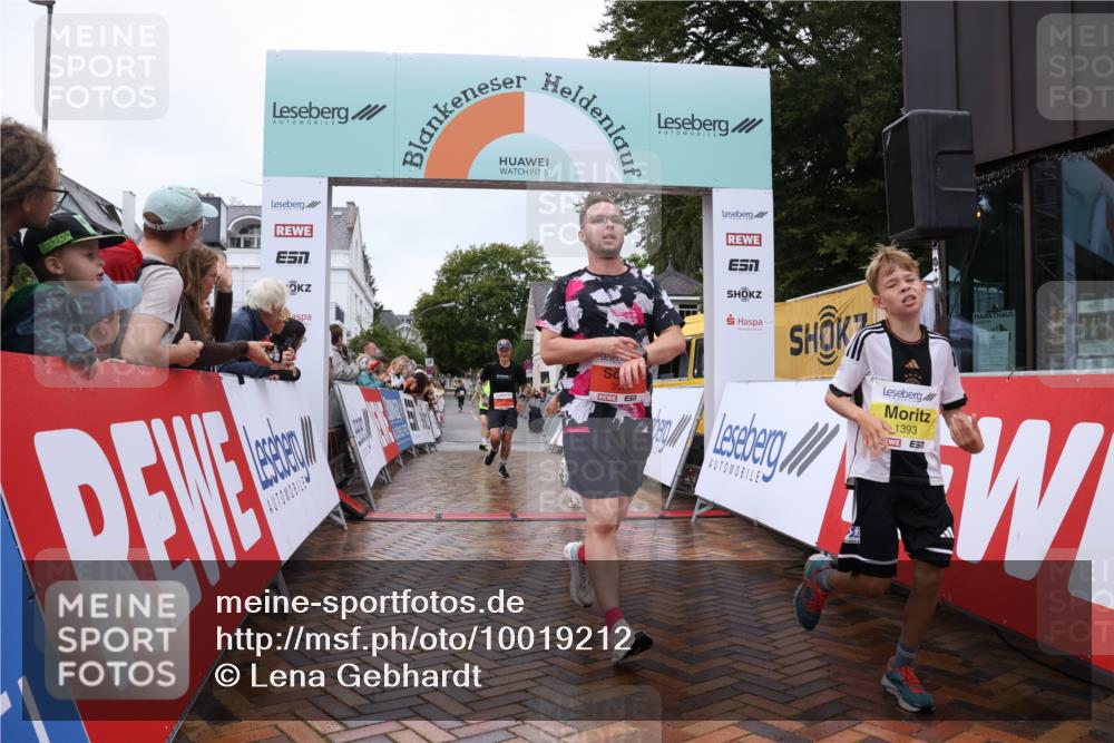 30.08.2026 - Blankeneser Heldenlauf Lena Gebhardt http://msf.ph/oto/10019212 30.08.2026 09:37:22 Ziel 1330, 1393, 1525, 1696, 3506, 3629 meine-sportfotos.de