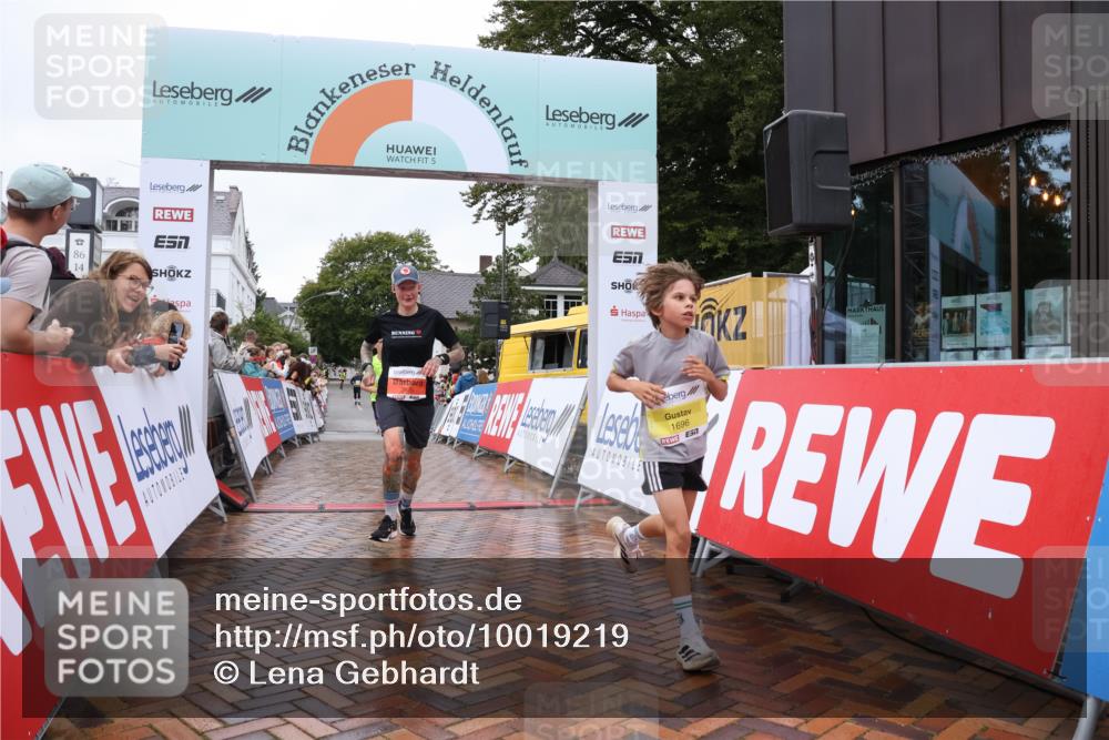 30.08.2026 - Blankeneser Heldenlauf Lena Gebhardt http://msf.ph/oto/10019219 30.08.2026 09:37:24 Ziel 1330, 1393, 1696, 3506, 3629 meine-sportfotos.de