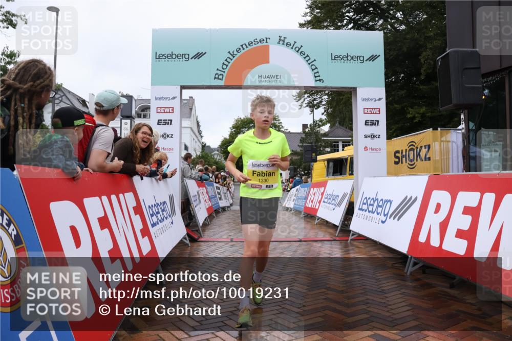 30.08.2026 - Blankeneser Heldenlauf Lena Gebhardt http://msf.ph/oto/10019231 30.08.2026 09:37:26 Ziel 1279, 1330, 1393, 1696, 3506, 3629 meine-sportfotos.de
