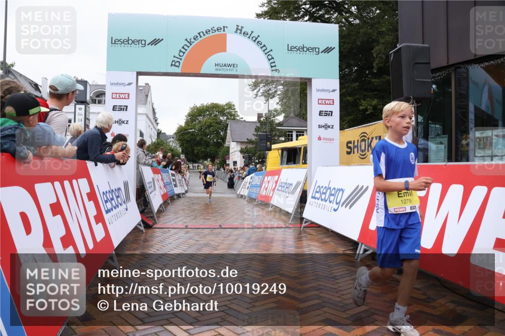 30.08.2026 - Blankeneser Heldenlauf Lena Gebhardt http://msf.ph/oto/10019249 30.08.2026 09:37:31 Ziel 1172, 1279, 1330, 3629 meine-sportfotos.de