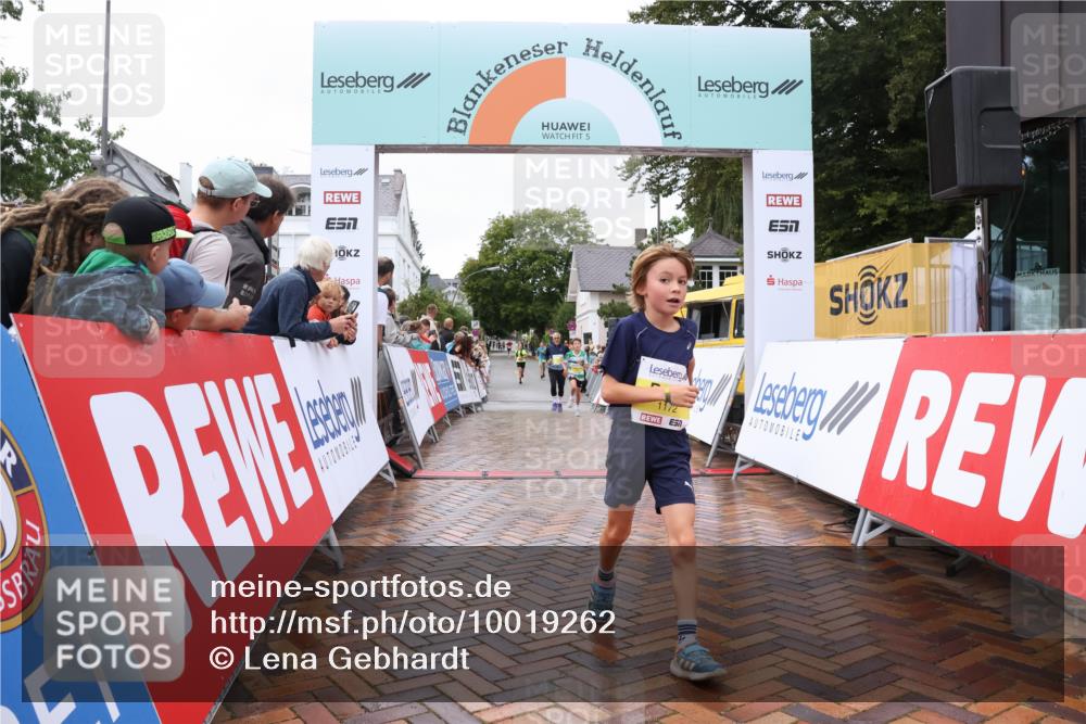 30.08.2026 - Blankeneser Heldenlauf Lena Gebhardt http://msf.ph/oto/10019262 30.08.2026 09:37:35 Ziel 1118, 1172, 1279, 1805 meine-sportfotos.de