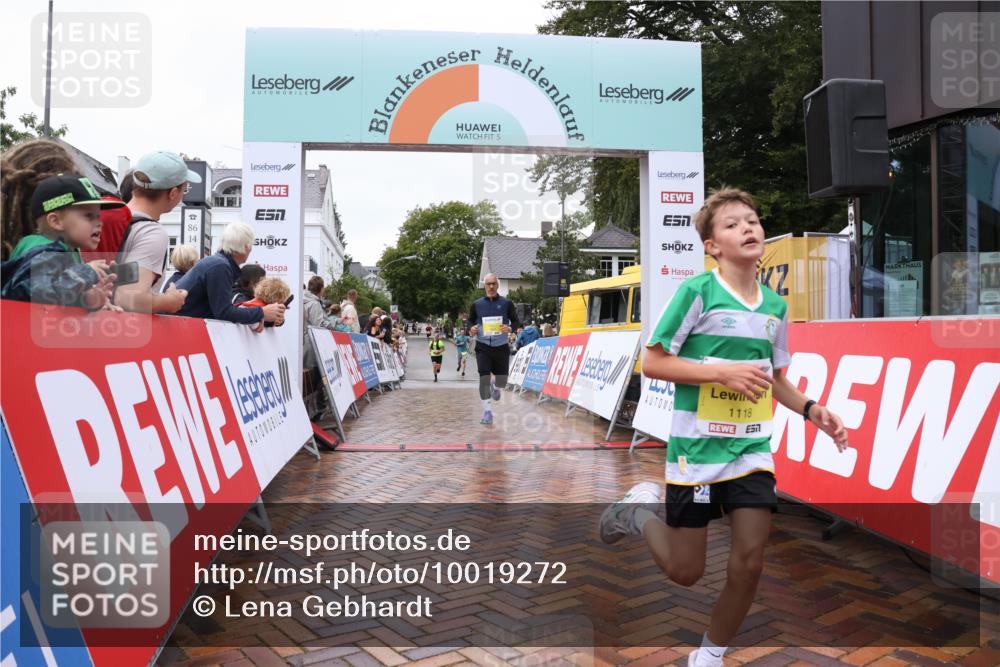 30.08.2026 - Blankeneser Heldenlauf Lena Gebhardt http://msf.ph/oto/10019272 30.08.2026 09:37:38 Ziel 1118, 1172, 1805 meine-sportfotos.de