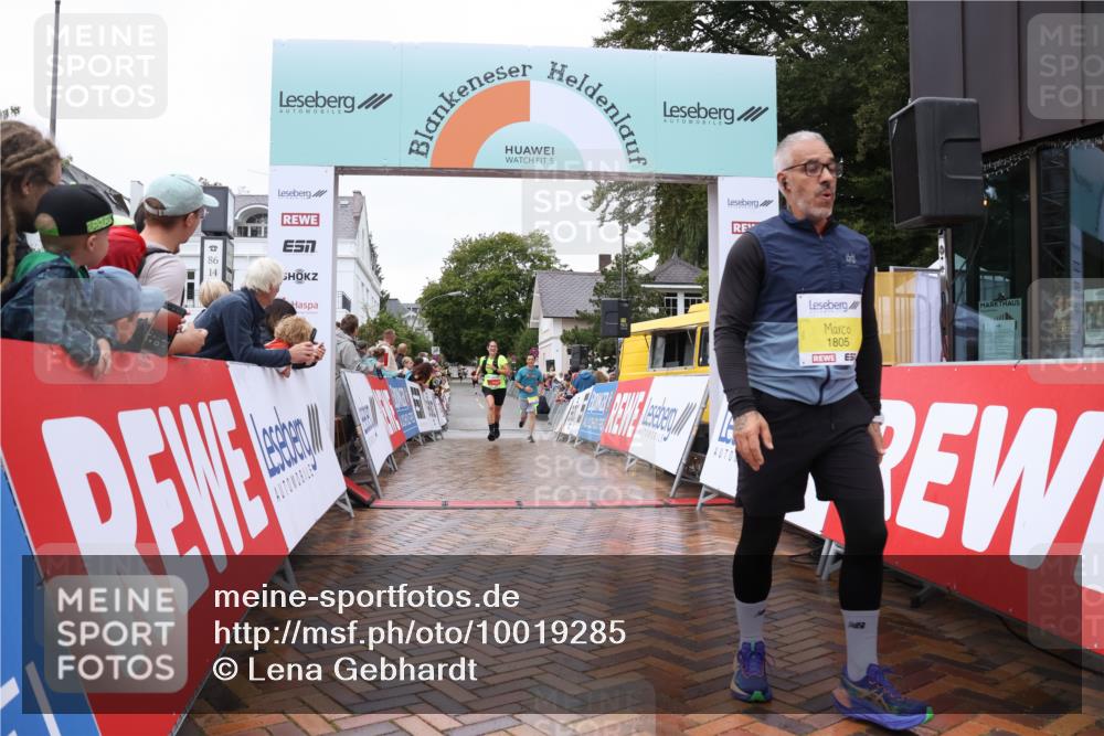 30.08.2026 - Blankeneser Heldenlauf Lena Gebhardt http://msf.ph/oto/10019285 30.08.2026 09:37:41 Ziel 1057, 1118, 1172, 1805, 3665 meine-sportfotos.de
