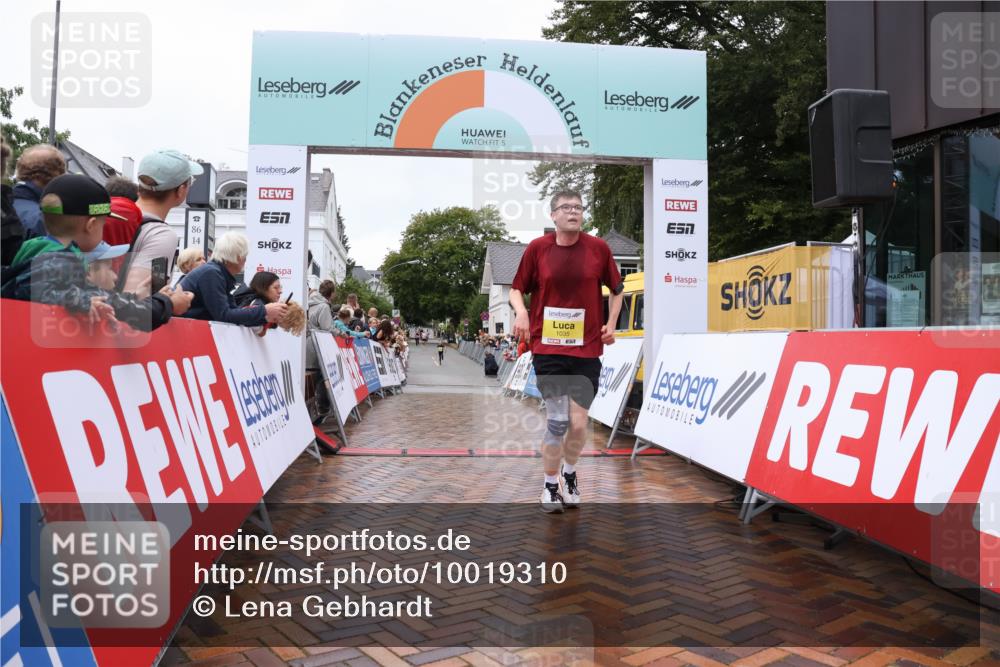 30.08.2026 - Blankeneser Heldenlauf Lena Gebhardt http://msf.ph/oto/10019310 30.08.2026 09:37:54 Ziel 1035 meine-sportfotos.de