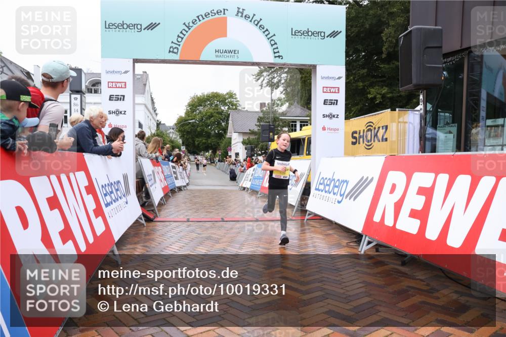 30.08.2026 - Blankeneser Heldenlauf Lena Gebhardt http://msf.ph/oto/10019331 30.08.2026 09:38:03 Ziel 1128 meine-sportfotos.de