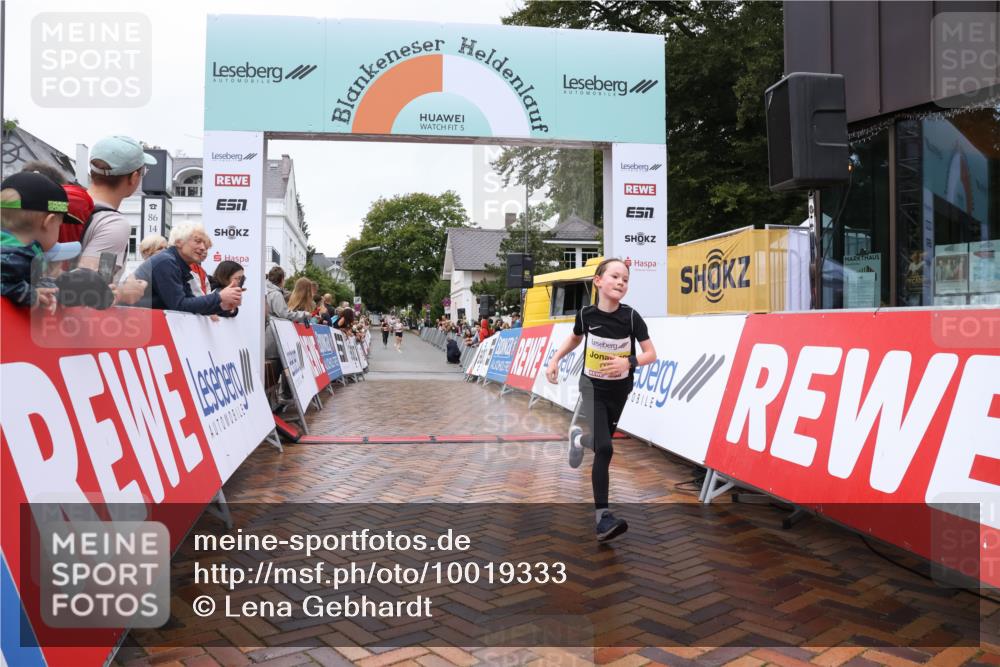 30.08.2026 - Blankeneser Heldenlauf Lena Gebhardt http://msf.ph/oto/10019333 30.08.2026 09:38:03 Ziel 1128 meine-sportfotos.de