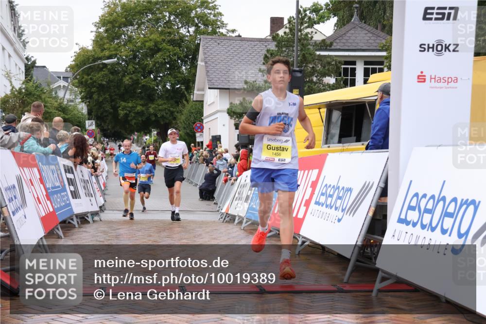 30.08.2026 - Blankeneser Heldenlauf Lena Gebhardt http://msf.ph/oto/10019389 30.08.2026 09:38:40 Ziel 1456, 1574, 3634, 3697 meine-sportfotos.de