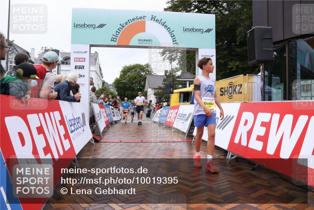 30.08.2026 - Blankeneser Heldenlauf Lena Gebhardt http://msf.ph/oto/10019395 30.08.2026 09:38:41 Ziel 1456, 1574, 3634, 3697 meine-sportfotos.de