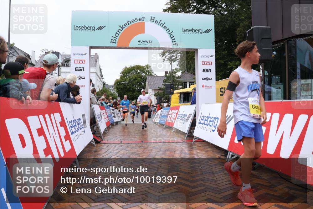 30.08.2026 - Blankeneser Heldenlauf Lena Gebhardt http://msf.ph/oto/10019397 30.08.2026 09:38:42 Ziel 1173, 1456, 1574, 3634, 3697 meine-sportfotos.de