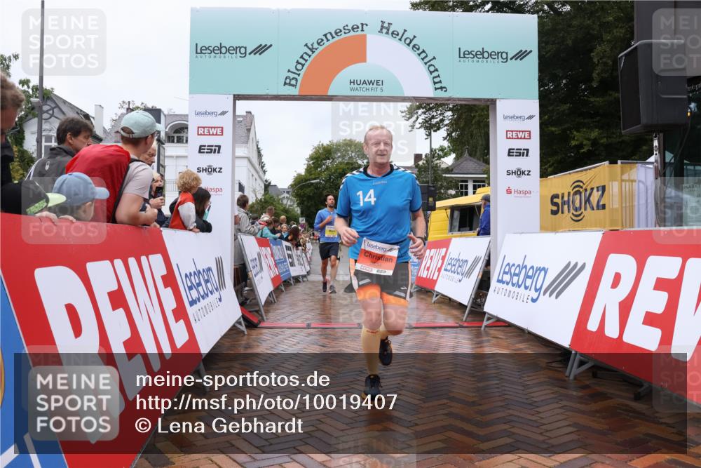30.08.2026 - Blankeneser Heldenlauf Lena Gebhardt http://msf.ph/oto/10019407 30.08.2026 09:38:45 Ziel 1147, 1173, 1456, 1534, 1536, 1574, 3634 meine-sportfotos.de