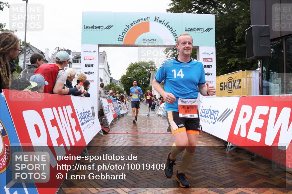 30.08.2026 - Blankeneser Heldenlauf Lena Gebhardt http://msf.ph/oto/10019409 30.08.2026 09:38:46 Ziel 1147, 1173, 1456, 1534, 1536, 1574, 3634 meine-sportfotos.de