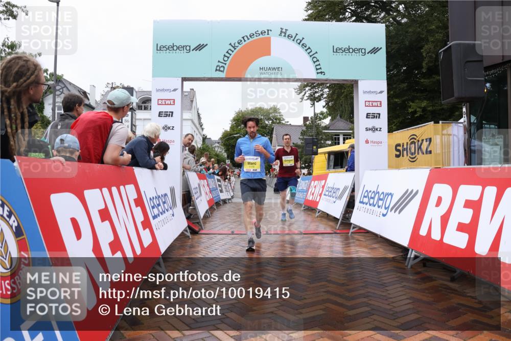 30.08.2026 - Blankeneser Heldenlauf Lena Gebhardt http://msf.ph/oto/10019415 30.08.2026 09:38:48 Ziel 1147, 1173, 1534, 1536, 1574, 3634 meine-sportfotos.de