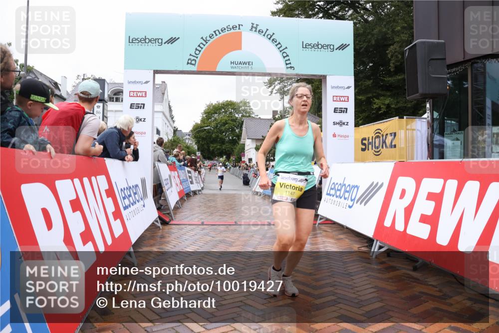 30.08.2026 - Blankeneser Heldenlauf Lena Gebhardt http://msf.ph/oto/10019427 30.08.2026 09:38:51 Ziel 1147, 1173, 1534, 1536, 1574, 3634 meine-sportfotos.de