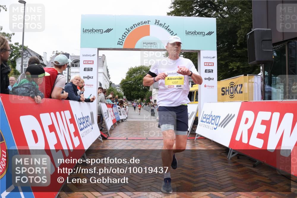 30.08.2026 - Blankeneser Heldenlauf Lena Gebhardt http://msf.ph/oto/10019437 30.08.2026 09:38:58 Ziel 1237 meine-sportfotos.de