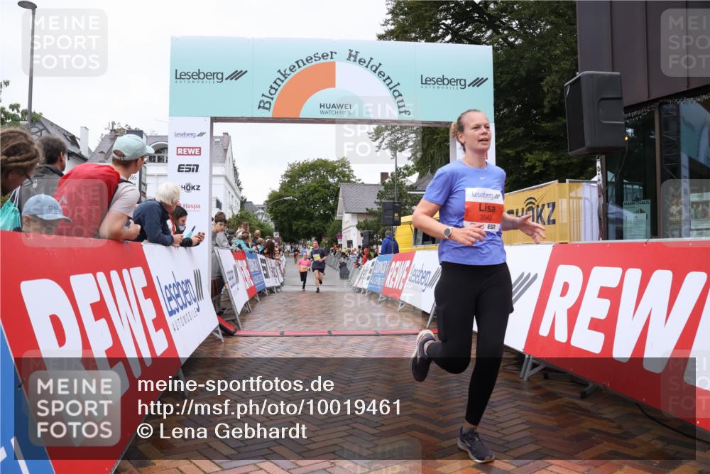 30.08.2026 - Blankeneser Heldenlauf Lena Gebhardt http://msf.ph/oto/10019461 30.08.2026 09:39:12 Ziel 1112, 1411, 1700, 3543 meine-sportfotos.de