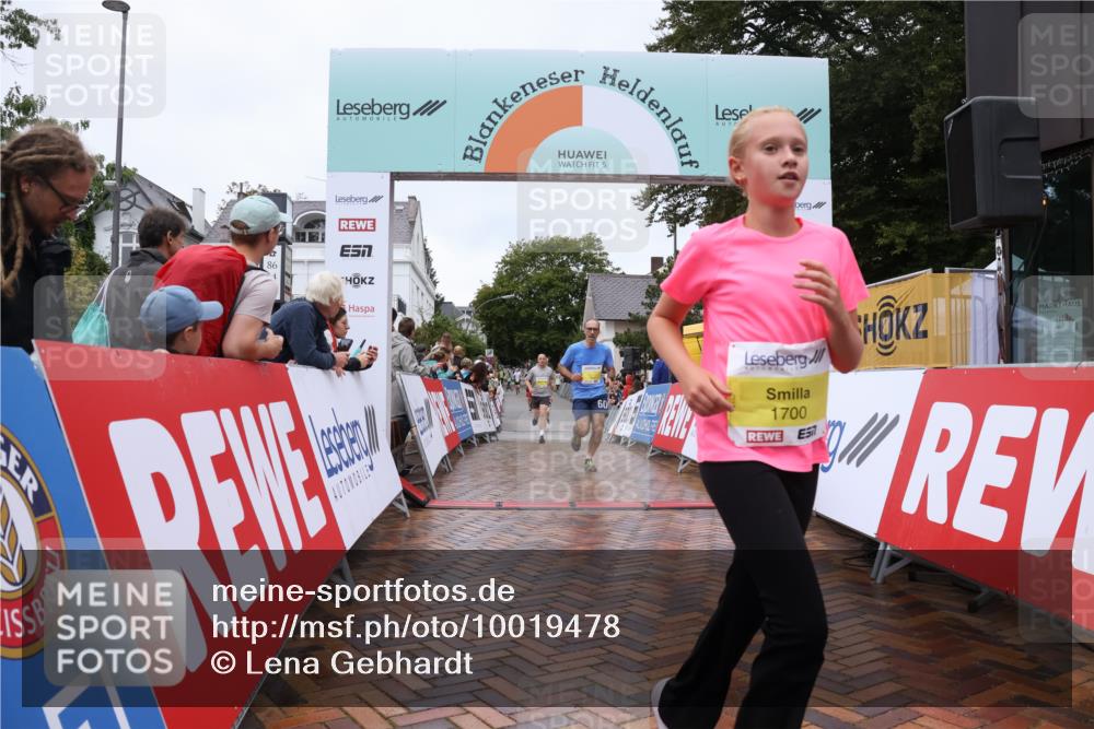 30.08.2026 - Blankeneser Heldenlauf Lena Gebhardt http://msf.ph/oto/10019478 30.08.2026 09:39:18 Ziel 1112, 1336, 1700, 1804, 3543 meine-sportfotos.de