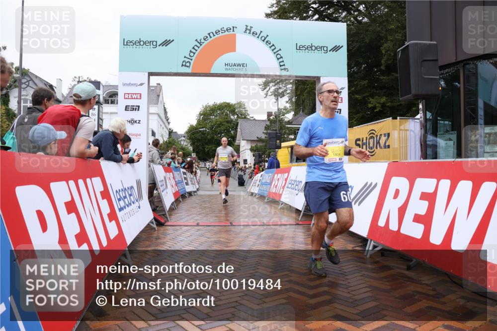 30.08.2026 - Blankeneser Heldenlauf Lena Gebhardt http://msf.ph/oto/10019484 30.08.2026 09:39:20 Ziel 1112, 1336, 1700, 1804, 3523 meine-sportfotos.de