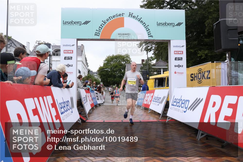 30.08.2026 - Blankeneser Heldenlauf Lena Gebhardt http://msf.ph/oto/10019489 30.08.2026 09:39:21 Ziel 1112, 1336, 1700, 1804, 3523 meine-sportfotos.de