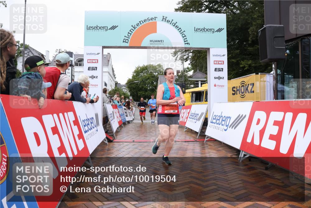 30.08.2026 - Blankeneser Heldenlauf Lena Gebhardt http://msf.ph/oto/10019504 30.08.2026 09:39:26 Ziel 1336, 1745, 1781, 1804, 3507, 3523, 3709 meine-sportfotos.de