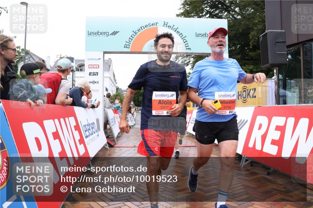 30.08.2026 - Blankeneser Heldenlauf Lena Gebhardt http://msf.ph/oto/10019523 30.08.2026 09:39:31 Ziel 1162, 1745, 1781, 3507, 3523, 3709 meine-sportfotos.de