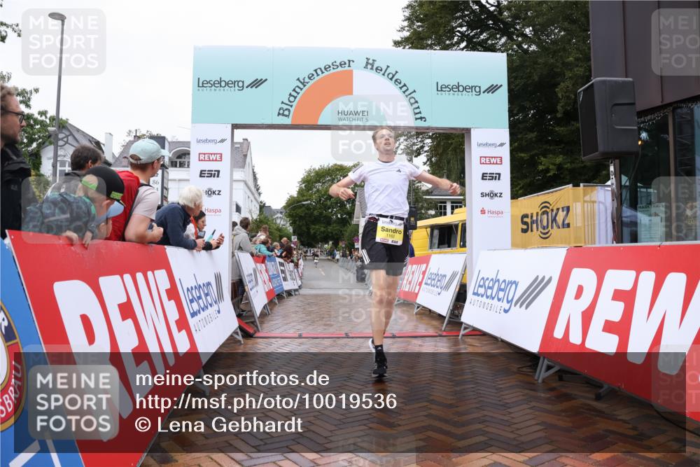 30.08.2026 - Blankeneser Heldenlauf Lena Gebhardt http://msf.ph/oto/10019536 30.08.2026 09:39:33 Ziel 1162, 1745, 1781, 3507, 3709 meine-sportfotos.de