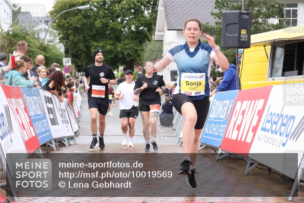 30.08.2026 - Blankeneser Heldenlauf Lena Gebhardt http://msf.ph/oto/10019569 30.08.2026 09:39:56 Ziel 1097, 1206, 1630, 3588, 3635 meine-sportfotos.de