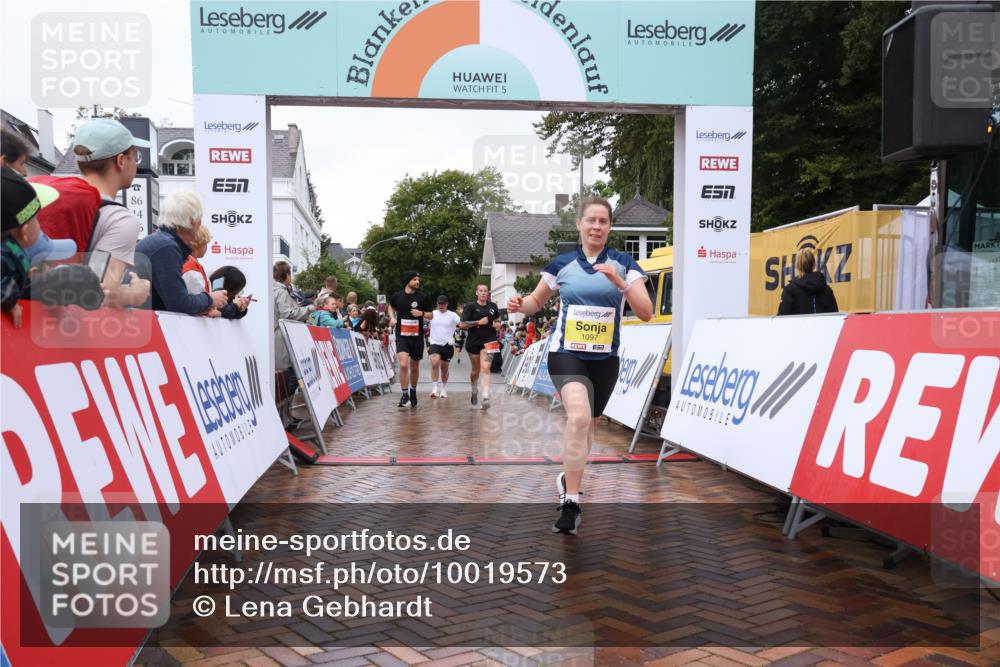 30.08.2026 - Blankeneser Heldenlauf Lena Gebhardt http://msf.ph/oto/10019573 30.08.2026 09:39:57 Ziel 1097, 1206, 3588, 3635 meine-sportfotos.de