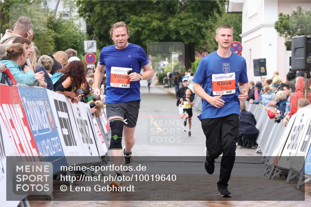 30.08.2026 - Blankeneser Heldenlauf Lena Gebhardt http://msf.ph/oto/10019640 30.08.2026 09:40:16 Ziel 1044, 1457, 3512, 3531 meine-sportfotos.de
