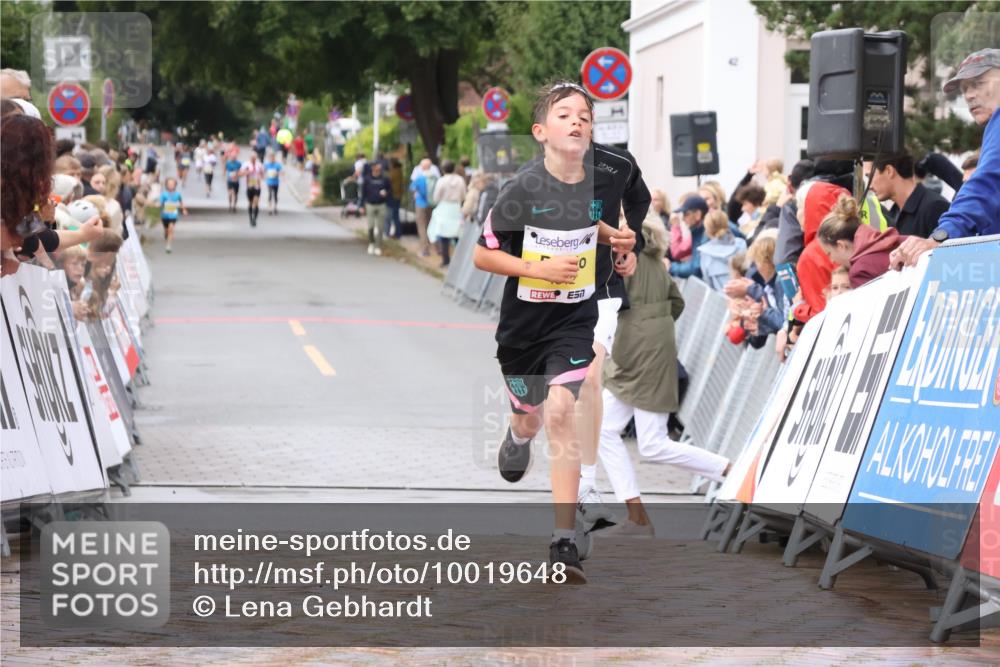 30.08.2026 - Blankeneser Heldenlauf Lena Gebhardt http://msf.ph/oto/10019648 30.08.2026 09:40:21 Ziel 1064, 1512, 3512, 3531 meine-sportfotos.de