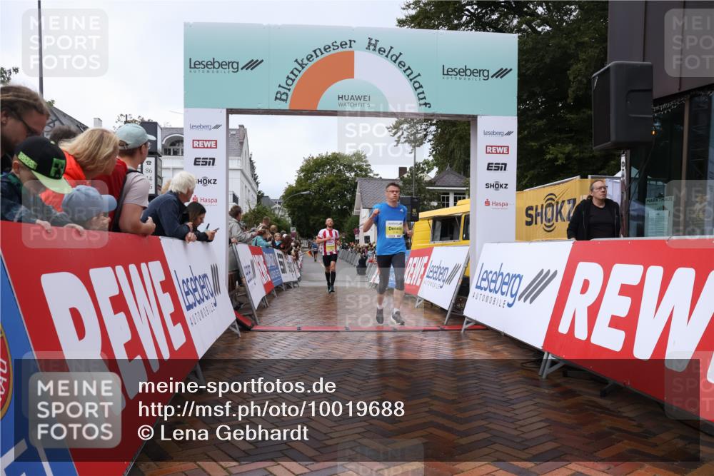 30.08.2026 - Blankeneser Heldenlauf Lena Gebhardt http://msf.ph/oto/10019688 30.08.2026 09:40:50 Ziel 1136, 1563 meine-sportfotos.de