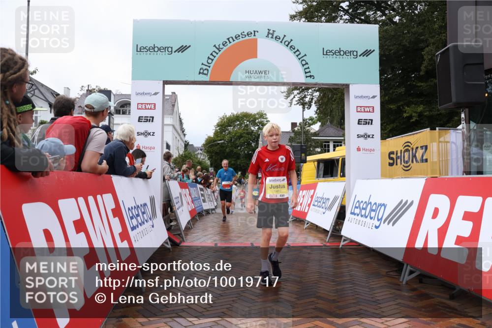 30.08.2026 - Blankeneser Heldenlauf Lena Gebhardt http://msf.ph/oto/10019717 30.08.2026 09:41:03 Ziel 1320, 1412, 1706, 1740, 3714 meine-sportfotos.de