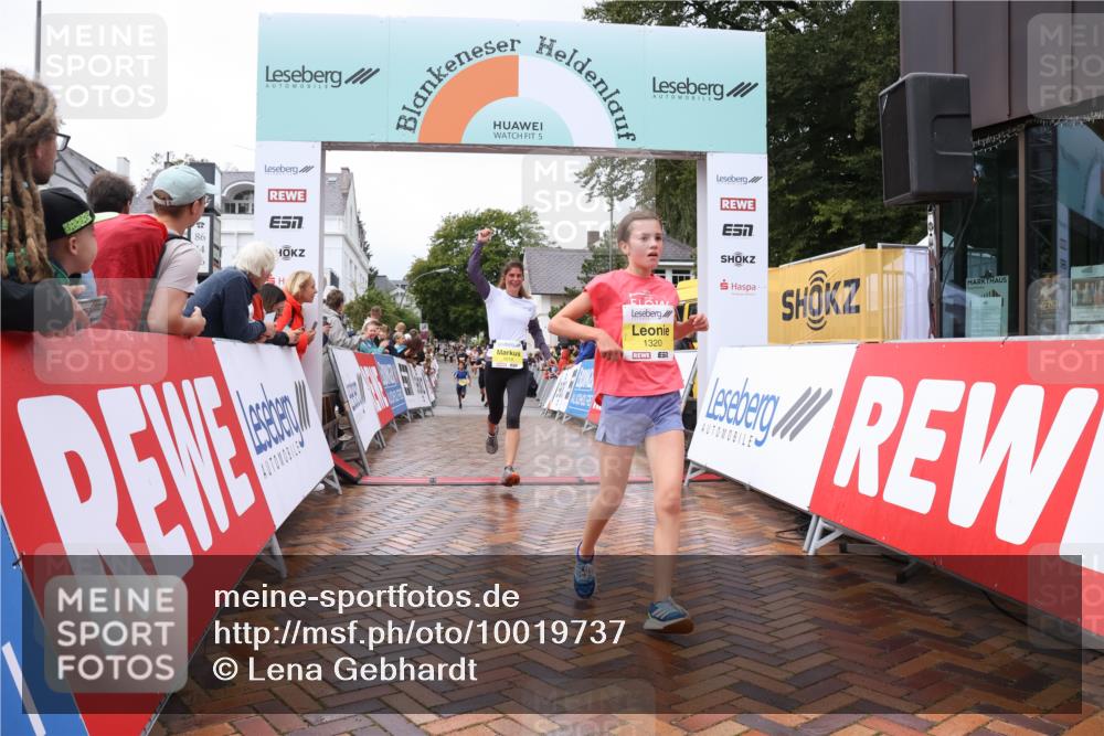 30.08.2026 - Blankeneser Heldenlauf Lena Gebhardt http://msf.ph/oto/10019737 30.08.2026 09:41:09 Ziel 1320, 1618, 1706, 1740, 3714 meine-sportfotos.de