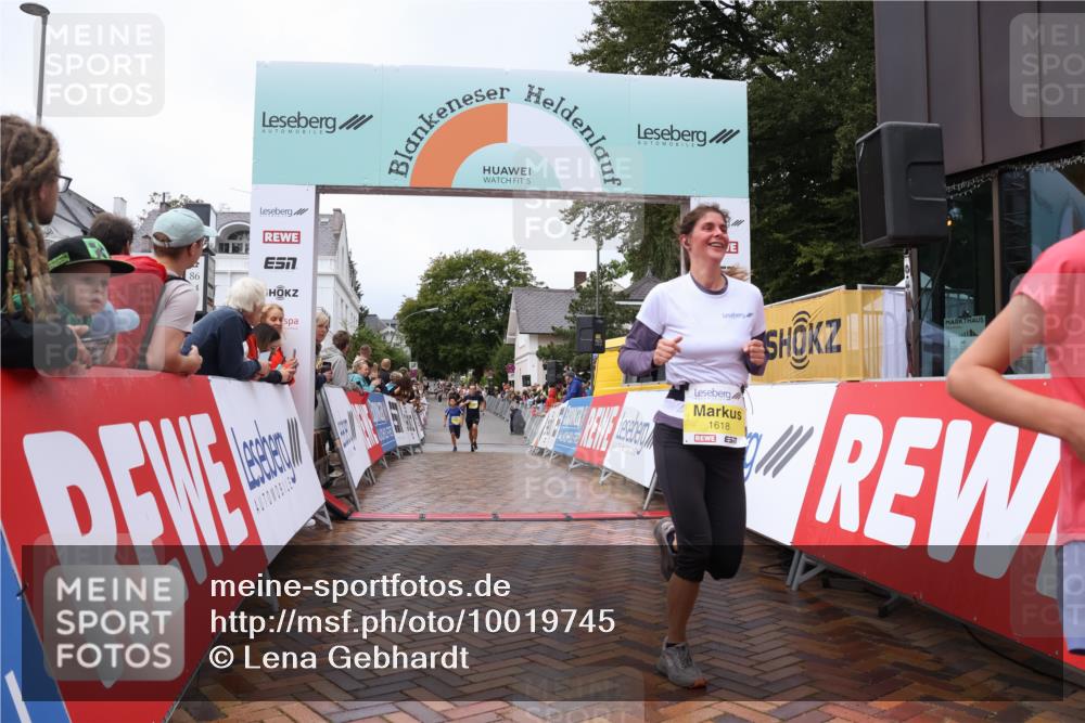 30.08.2026 - Blankeneser Heldenlauf Lena Gebhardt http://msf.ph/oto/10019745 30.08.2026 09:41:10 Ziel 1320, 1618, 1706, 1740, 3714 meine-sportfotos.de
