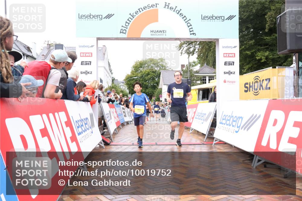 30.08.2026 - Blankeneser Heldenlauf Lena Gebhardt http://msf.ph/oto/10019752 30.08.2026 09:41:16 Ziel 1618, 1705, 1707, 1784, 3715 meine-sportfotos.de