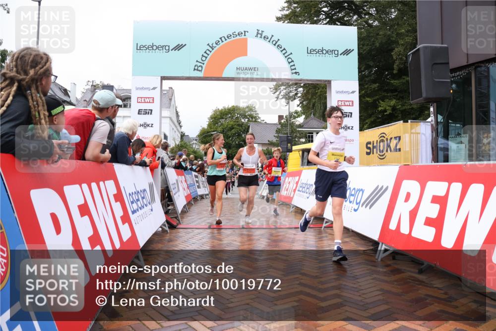 30.08.2026 - Blankeneser Heldenlauf Lena Gebhardt http://msf.ph/oto/10019772 30.08.2026 09:41:22 Ziel 1629, 1666, 1702, 1705, 1707, 1784, 3552, 3615, 3677, 3715 meine-sportfotos.de