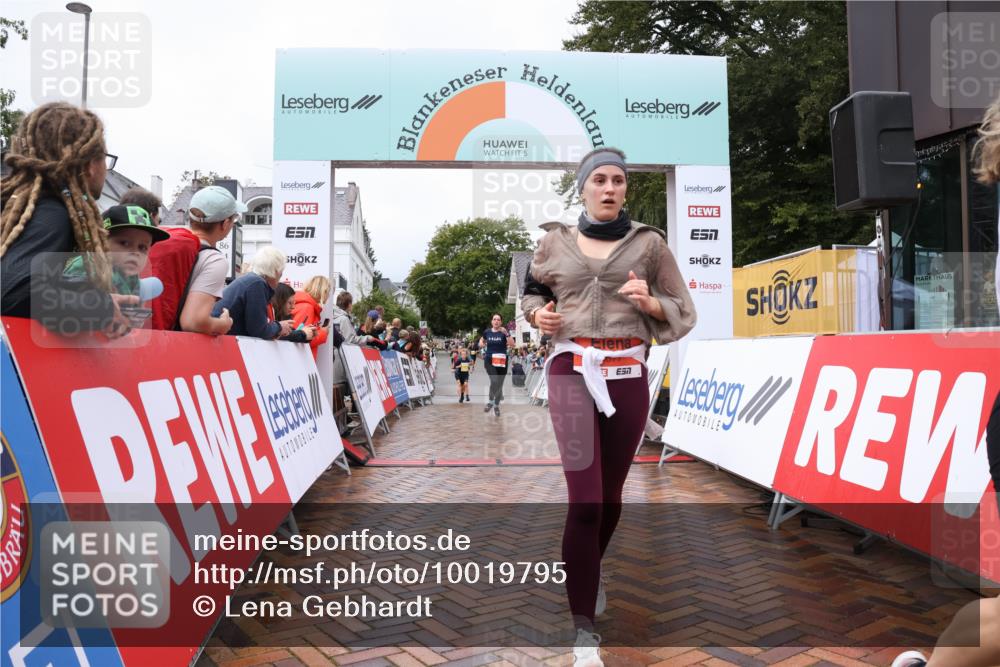 30.08.2026 - Blankeneser Heldenlauf Lena Gebhardt http://msf.ph/oto/10019795 30.08.2026 09:41:27 Ziel 1368, 1369, 1523, 1629, 1666, 1702, 1784, 3552, 3615, 3677, 3715, 3725 meine-sportfotos.de