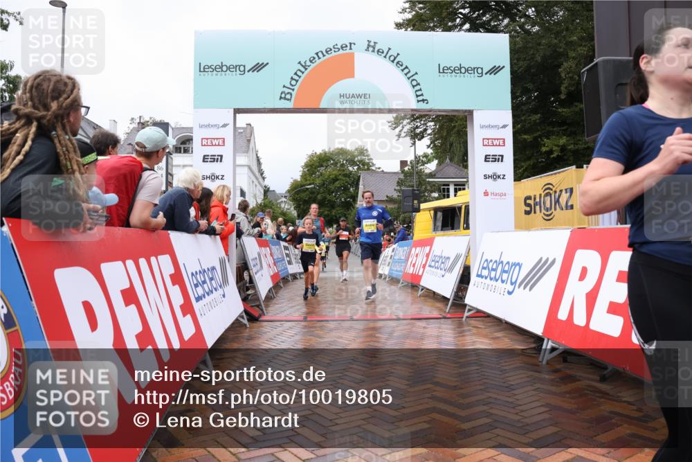 30.08.2026 - Blankeneser Heldenlauf Lena Gebhardt http://msf.ph/oto/10019805 30.08.2026 09:41:30 Ziel 1368, 1369, 1523, 1629, 1666, 3501, 3552, 3615, 3677, 3725 meine-sportfotos.de