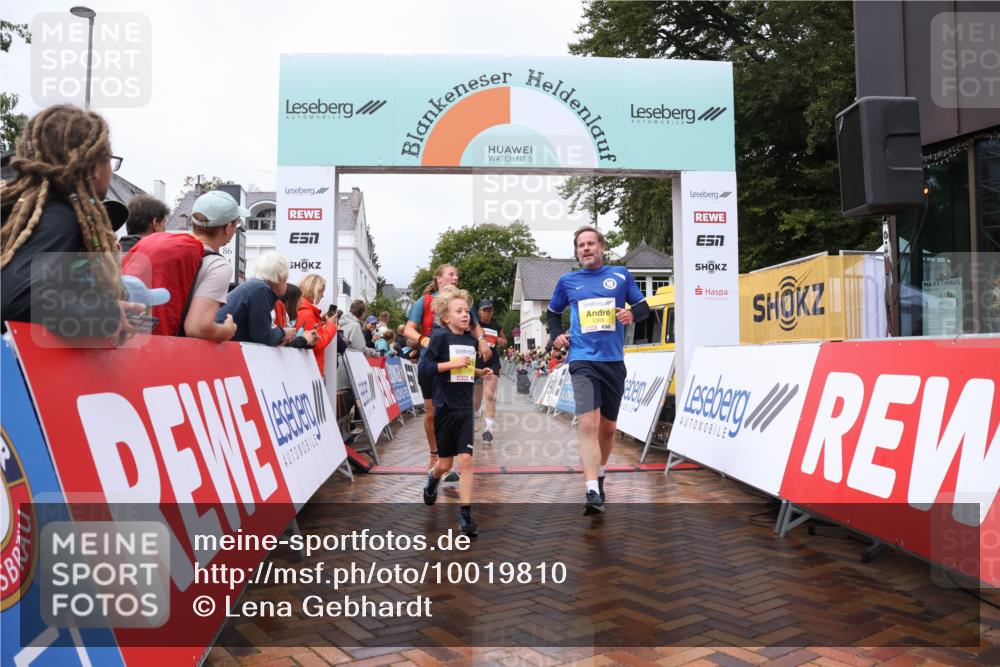 30.08.2026 - Blankeneser Heldenlauf Lena Gebhardt http://msf.ph/oto/10019810 30.08.2026 09:41:32 Ziel 1368, 1369, 1523, 1604, 1666, 3501, 3677, 3725 meine-sportfotos.de