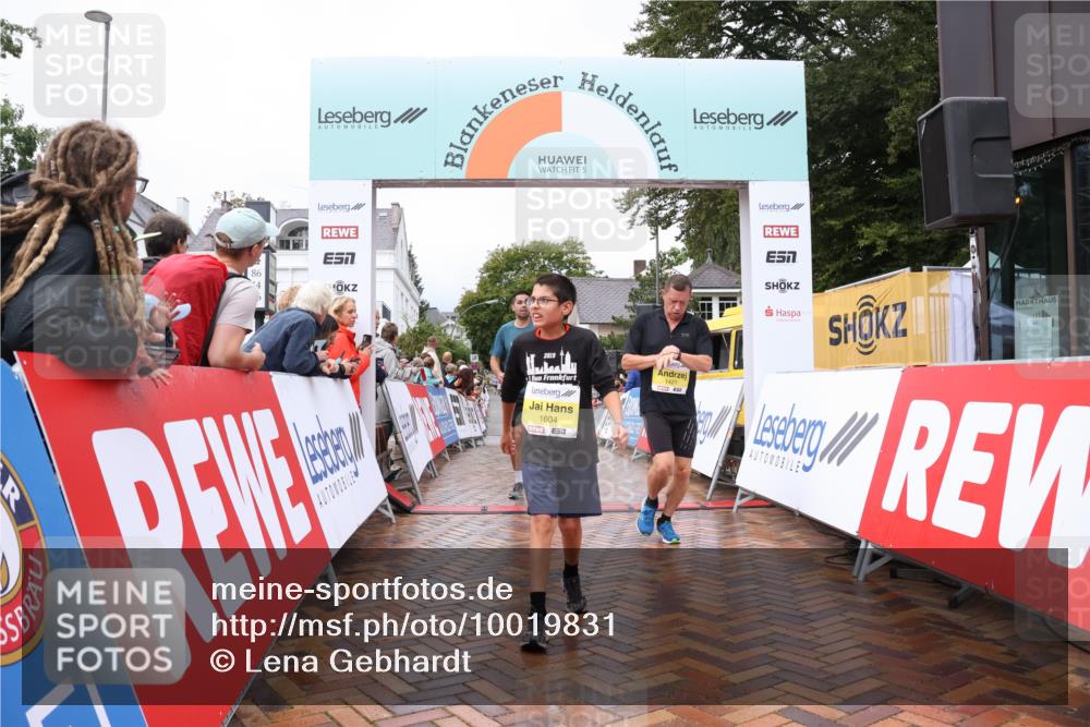 30.08.2026 - Blankeneser Heldenlauf Lena Gebhardt http://msf.ph/oto/10019831 30.08.2026 09:41:38 Ziel 1331, 1368, 1369, 1421, 1523, 1531, 1604, 3501 meine-sportfotos.de