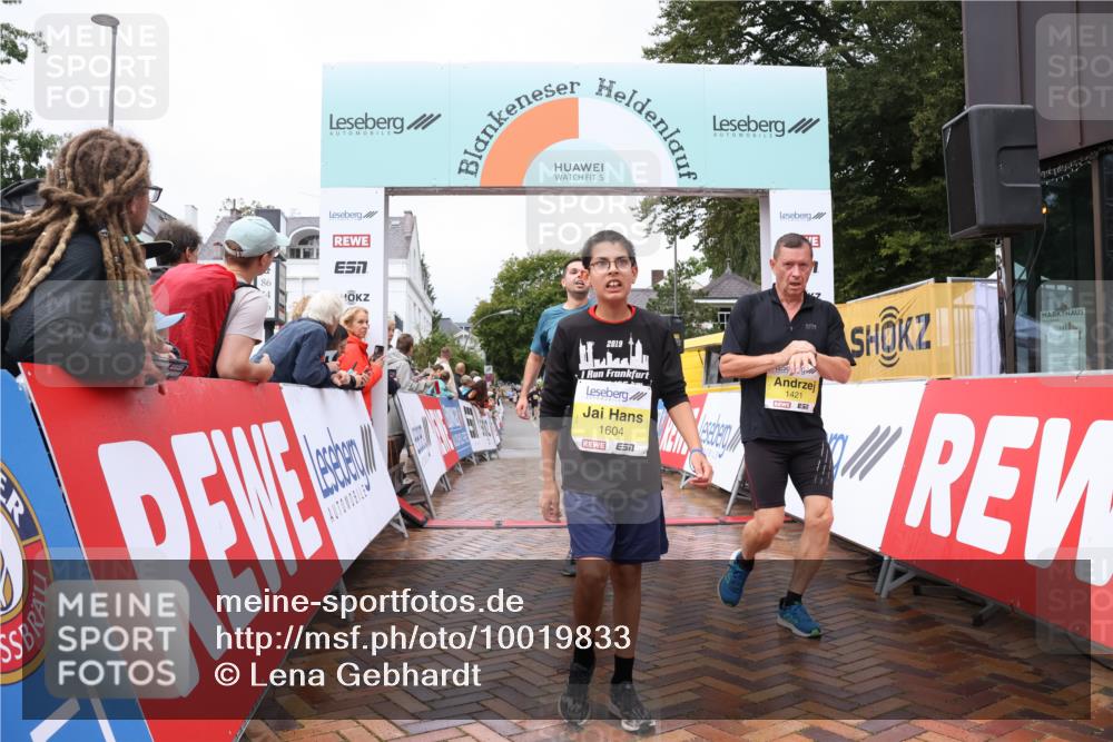 30.08.2026 - Blankeneser Heldenlauf Lena Gebhardt http://msf.ph/oto/10019833 30.08.2026 09:41:39 Ziel 1105, 1331, 1368, 1421, 1523, 1531, 1604, 3501 meine-sportfotos.de
