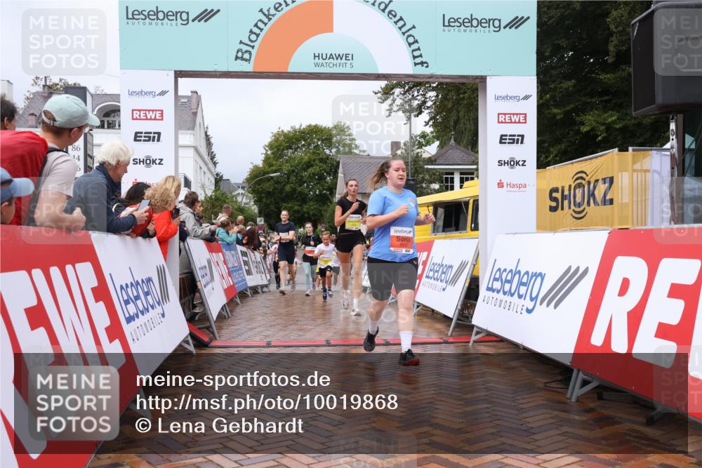 30.08.2026 - Blankeneser Heldenlauf Lena Gebhardt http://msf.ph/oto/10019868 30.08.2026 09:41:55 Ziel 1002, 1003, 1016, 1036, 1165, 1312, 1564, 1567, 1699, 3505, 3678, 3680 meine-sportfotos.de