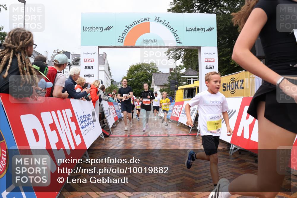 30.08.2026 - Blankeneser Heldenlauf Lena Gebhardt http://msf.ph/oto/10019882 30.08.2026 09:41:57 Ziel 1002, 1003, 1016, 1036, 1165, 1312, 1564, 1567, 1699, 1769, 3505, 3678, 3680 meine-sportfotos.de