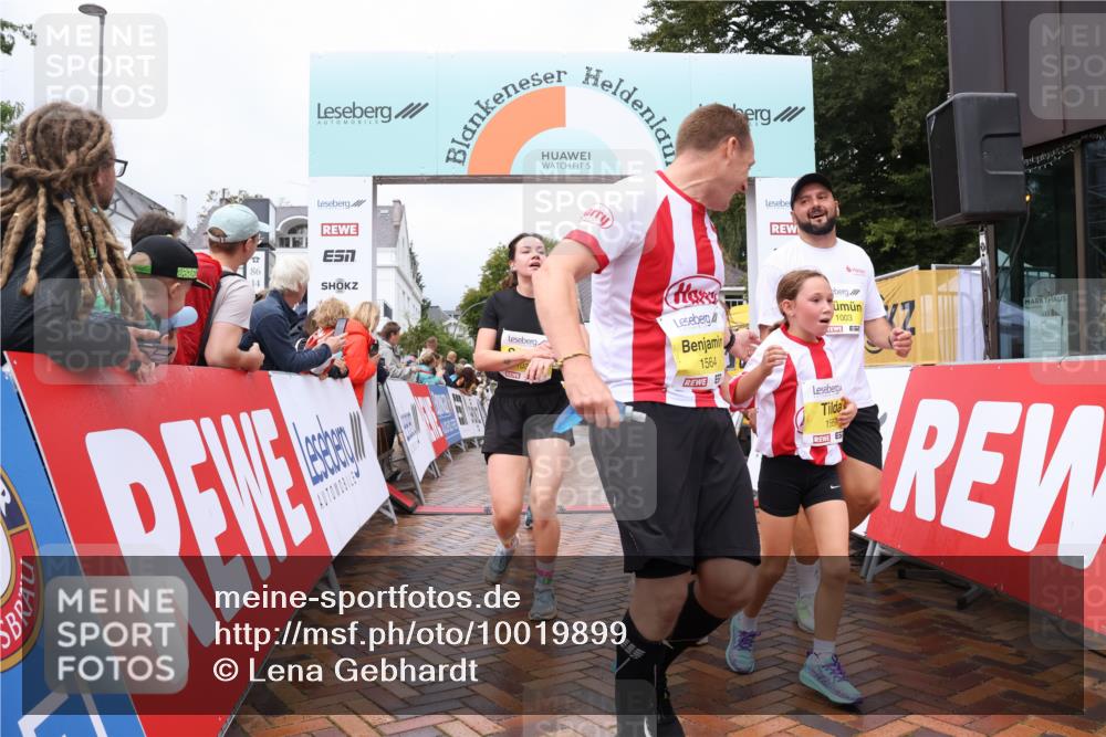 30.08.2026 - Blankeneser Heldenlauf Lena Gebhardt http://msf.ph/oto/10019899 30.08.2026 09:42:01 Ziel 1002, 1003, 1016, 1036, 1048, 1312, 1564, 1567, 1699, 1716, 1769, 3505, 3678, 3680, 3736 meine-sportfotos.de