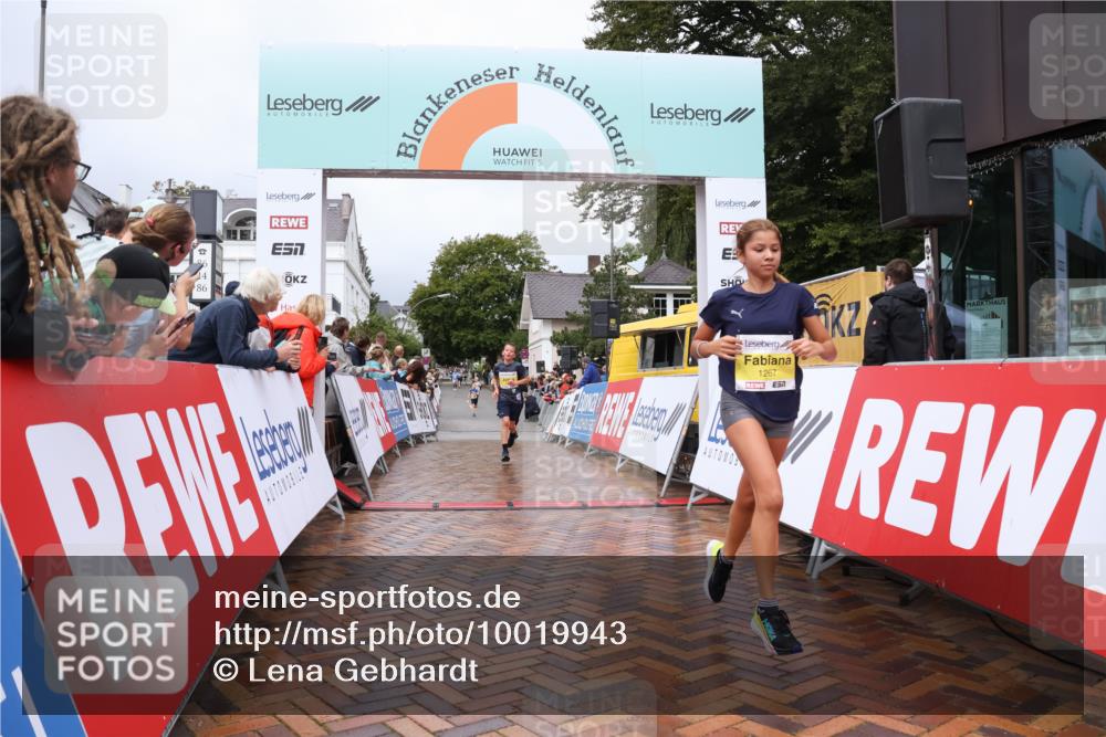 30.08.2026 - Blankeneser Heldenlauf Lena Gebhardt http://msf.ph/oto/10019943 30.08.2026 09:42:16 Ziel 1197, 1267, 1418 meine-sportfotos.de