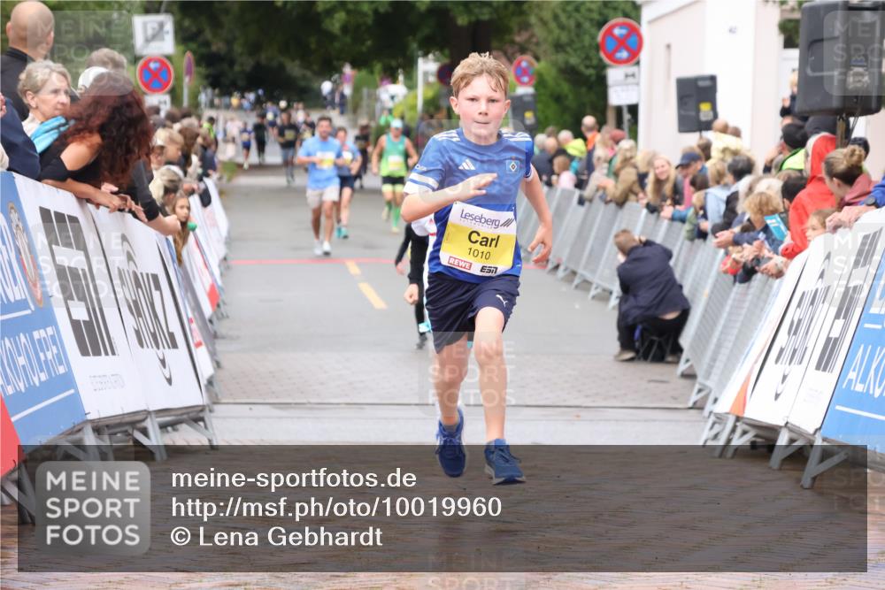 30.08.2026 - Blankeneser Heldenlauf Lena Gebhardt http://msf.ph/oto/10019960 30.08.2026 09:42:23 Ziel 1010, 1197, 1267, 1410, 1418 meine-sportfotos.de