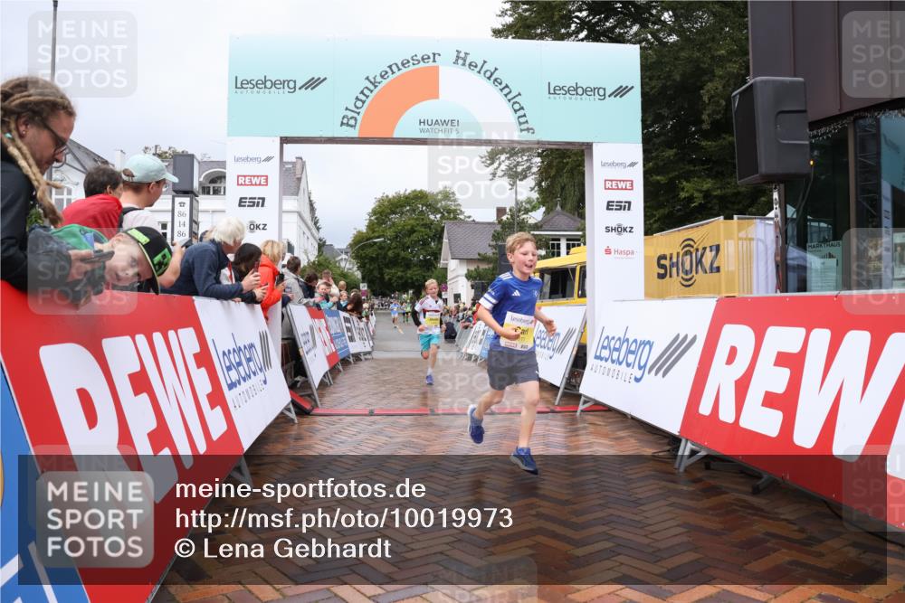 30.08.2026 - Blankeneser Heldenlauf Lena Gebhardt http://msf.ph/oto/10019973 30.08.2026 09:42:25 Ziel 1010, 1197, 1410, 1418 meine-sportfotos.de