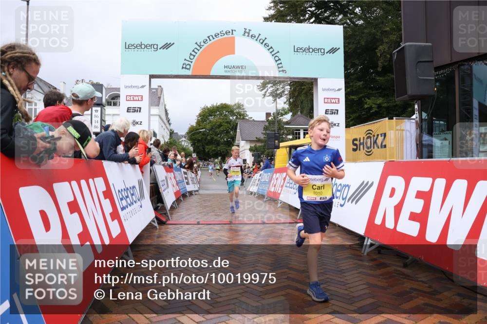 30.08.2026 - Blankeneser Heldenlauf Lena Gebhardt http://msf.ph/oto/10019975 30.08.2026 09:42:25 Ziel 1010, 1197, 1410, 1418 meine-sportfotos.de