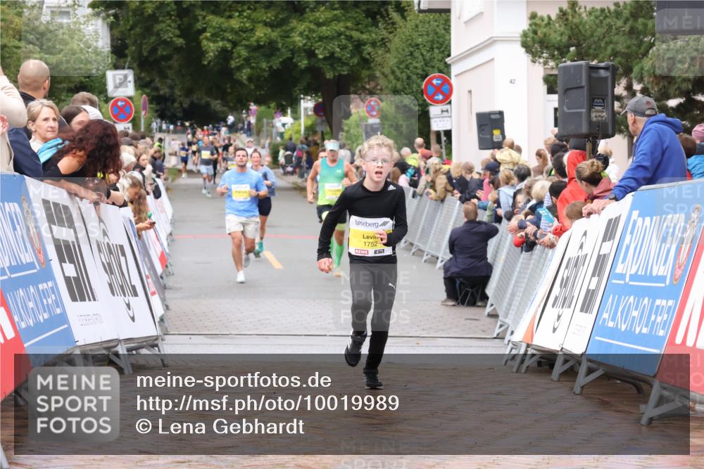 30.08.2026 - Blankeneser Heldenlauf Lena Gebhardt http://msf.ph/oto/10019989 30.08.2026 09:42:28 Ziel 1010, 1410, 1752 meine-sportfotos.de