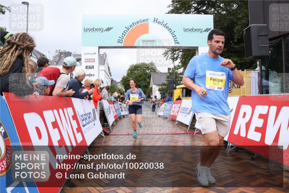 30.08.2026 - Blankeneser Heldenlauf Lena Gebhardt http://msf.ph/oto/10020038 30.08.2026 09:42:39 Ziel 1405, 1546, 1715, 1743 meine-sportfotos.de