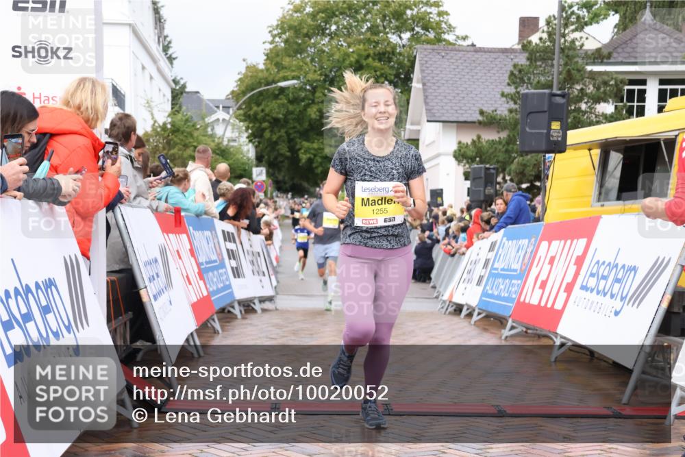 30.08.2026 - Blankeneser Heldenlauf Lena Gebhardt http://msf.ph/oto/10020052 30.08.2026 09:42:47 Ziel 1219, 1255, 1631, 1632 meine-sportfotos.de